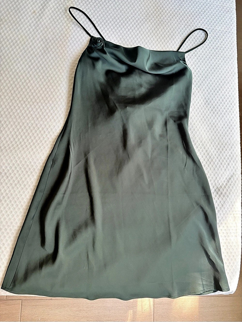 Satin Dress Green Size M NWT